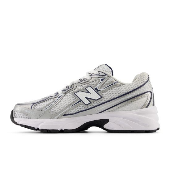 New Balance 740